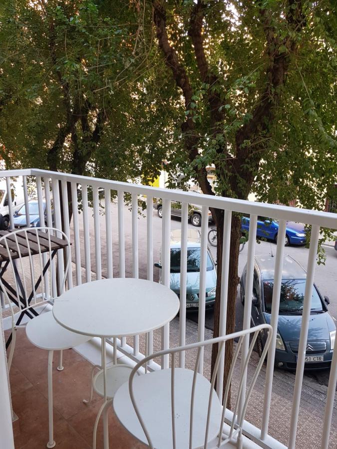 Tulstig Delmar Apartman Vilanova i la Geltrú Kültér fotó