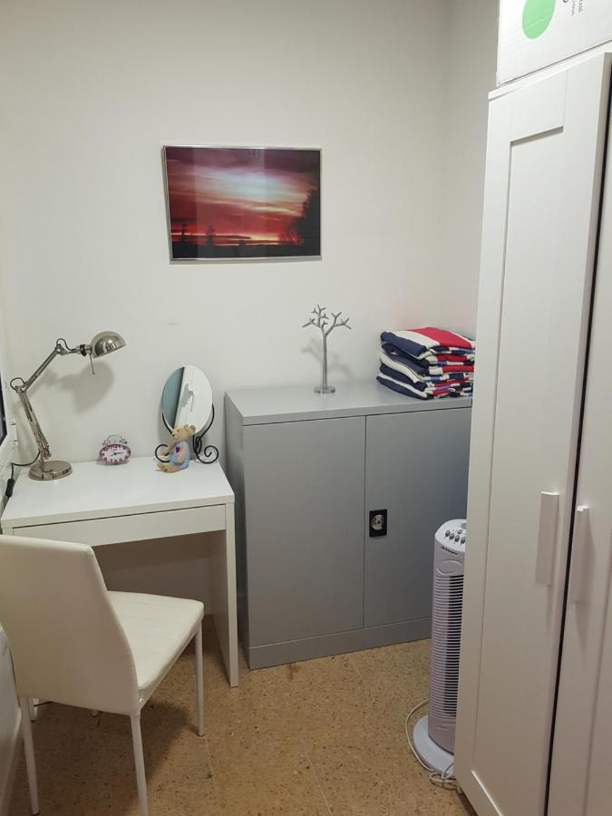 Tulstig Delmar Apartman Vilanova i la Geltrú Kültér fotó